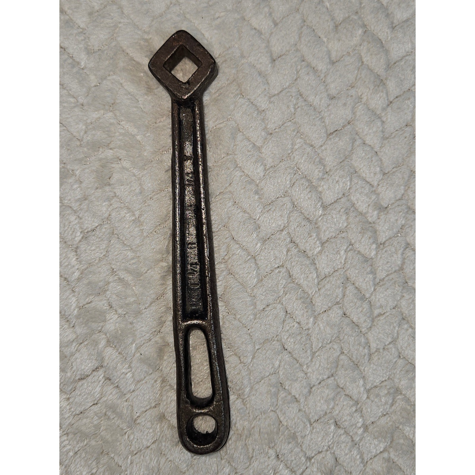 Vintage Powell Cast Iron Valve Handle Wrench Square Socket Industrial Tool 6.5″