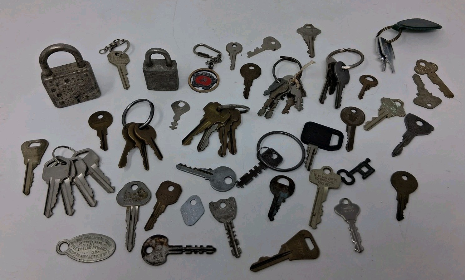 Keys lot of 1lb 3oz used random Vintage Keys, Auto & More, Locks, other Items