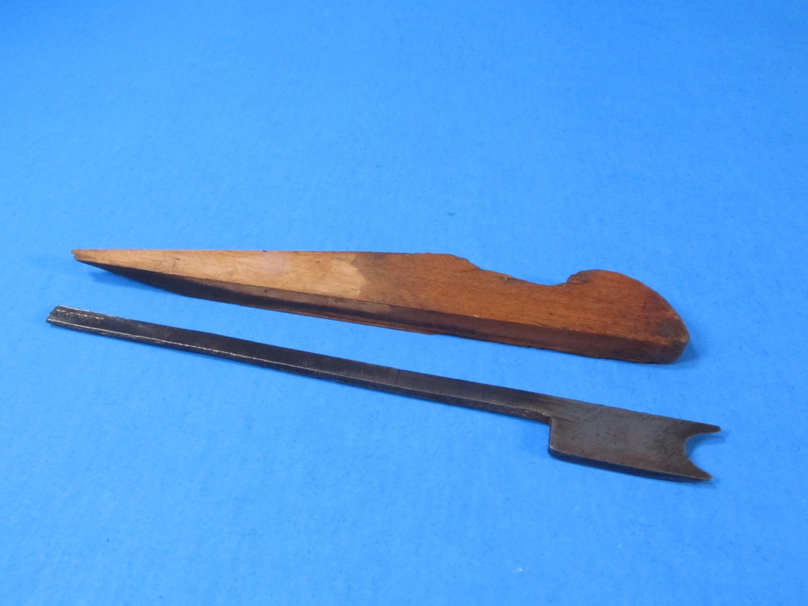 Barry & Way New York City boxed 1/2 side bead wood molding plane apple wood body