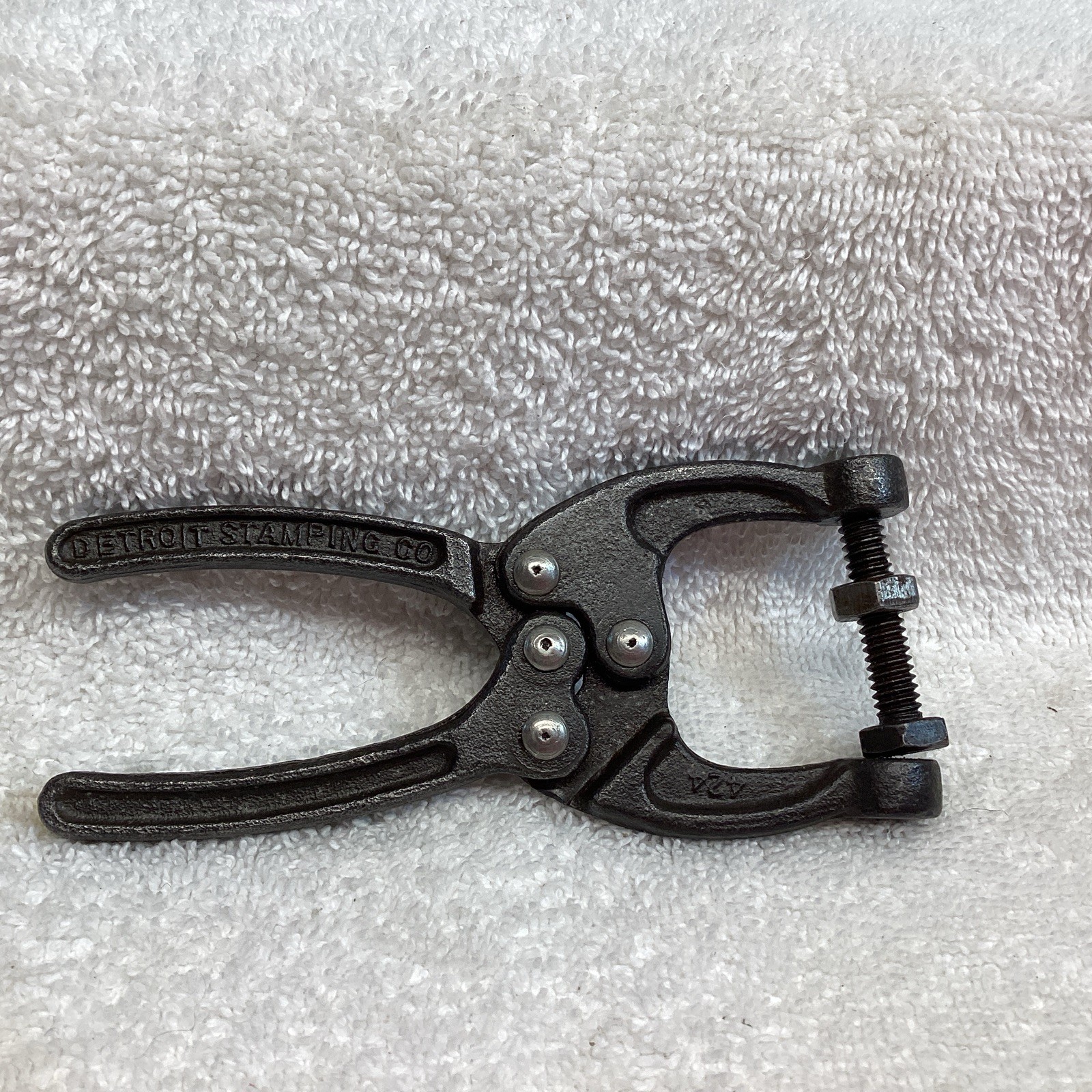 DETROIT STAMPING CO. 424 WELDING PLIERS.