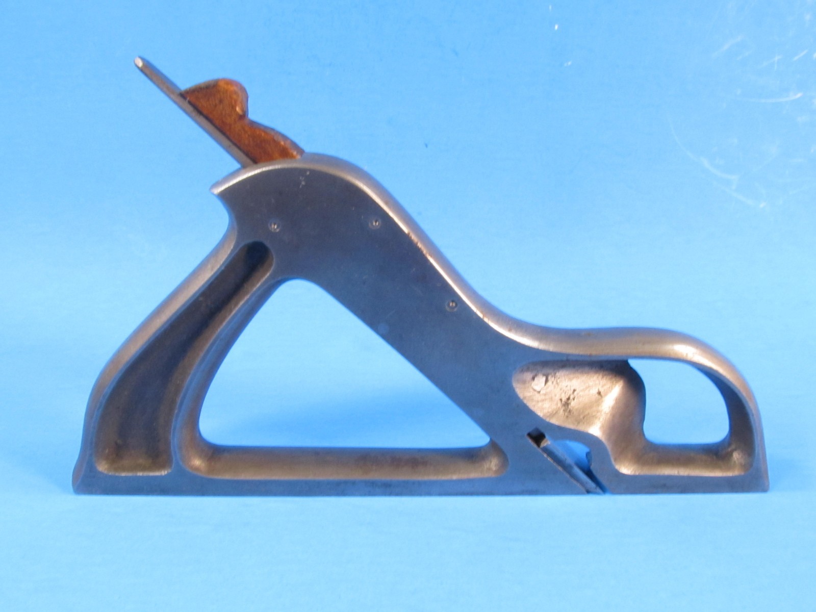 showy & unique 3/4″ handled rabbet plane cast iron w/ wood wedge