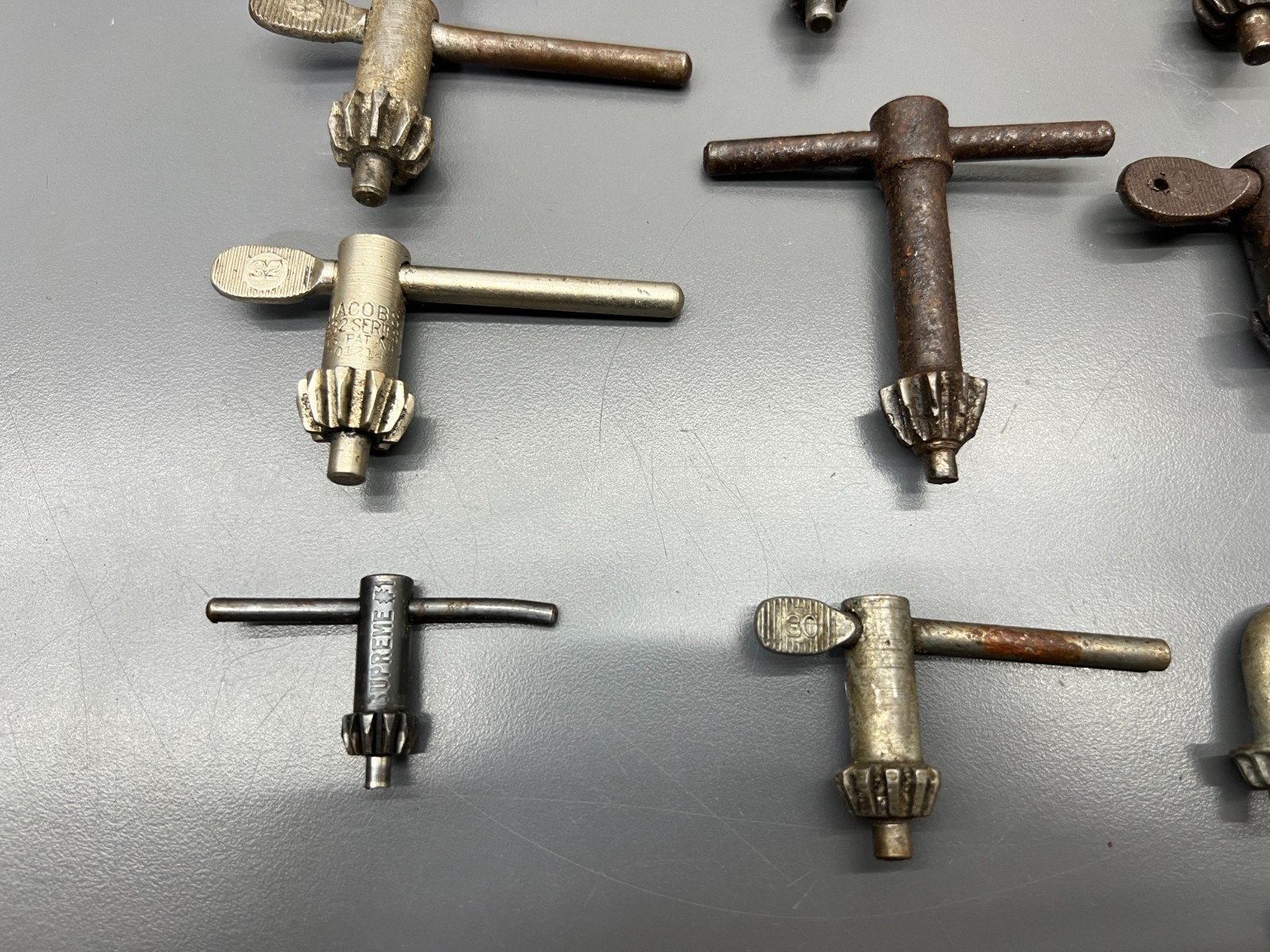VINTAGE JACOBS SUPREME MACHINIST LATHE DRILL CHUCK KEY LOT OF 25