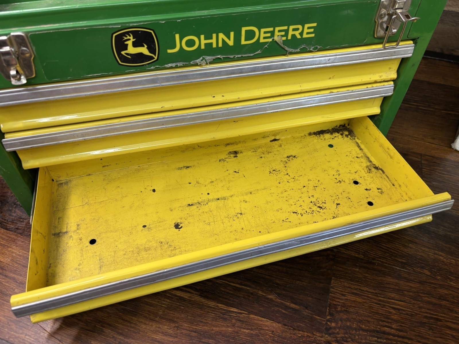 Green & Yellow John Deere 20.5” Portable Chest Tool Box With Drawers by Waterloo