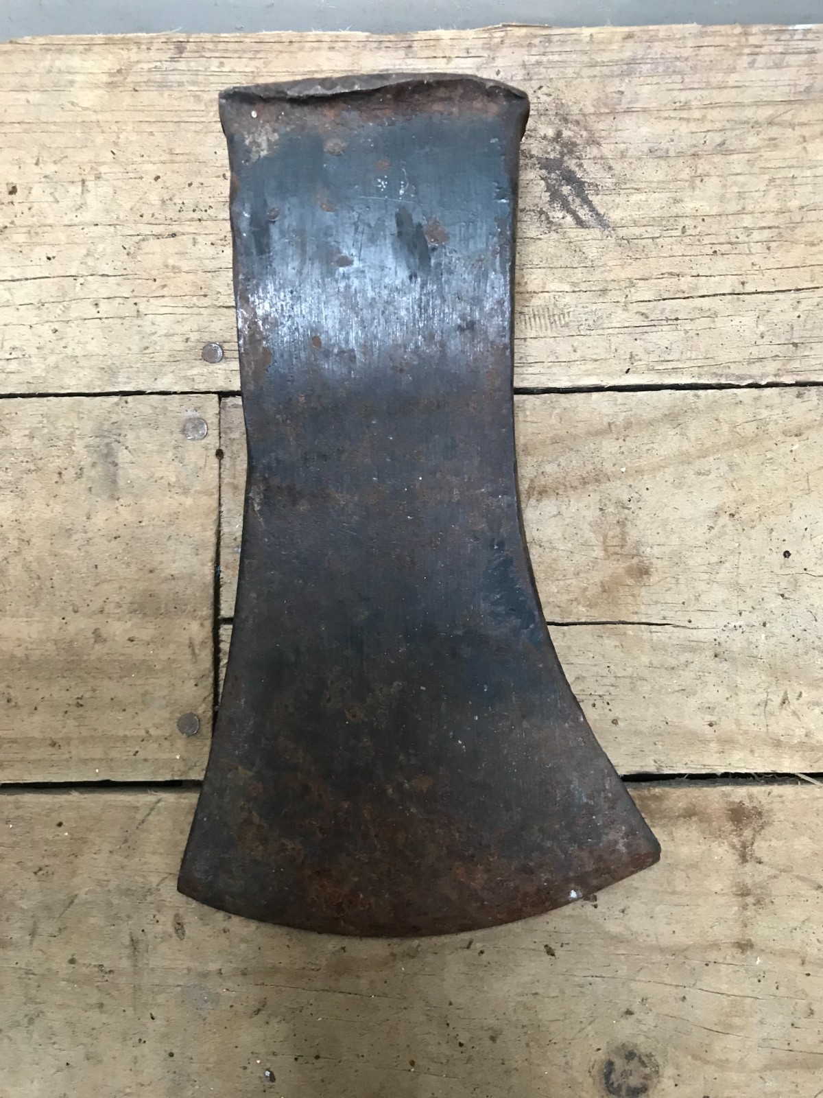 Vintage 8″ Tall Sigle Bit Axe 3 1/2 lb. + (no markings)
