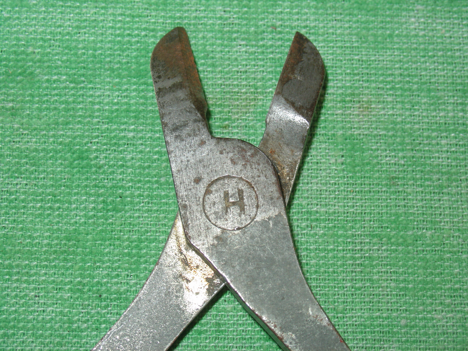 VINTAGE HARROLD 6″ PLIERS DIAGONAL CUTTERS MADE IN USA