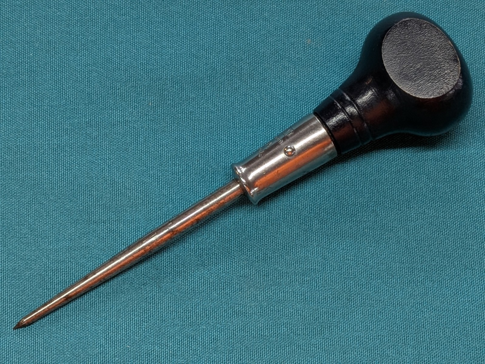 Stanley Hurwood No. 7A Scratch Awl with Steel Head Dark Blue Wood Handle, USA