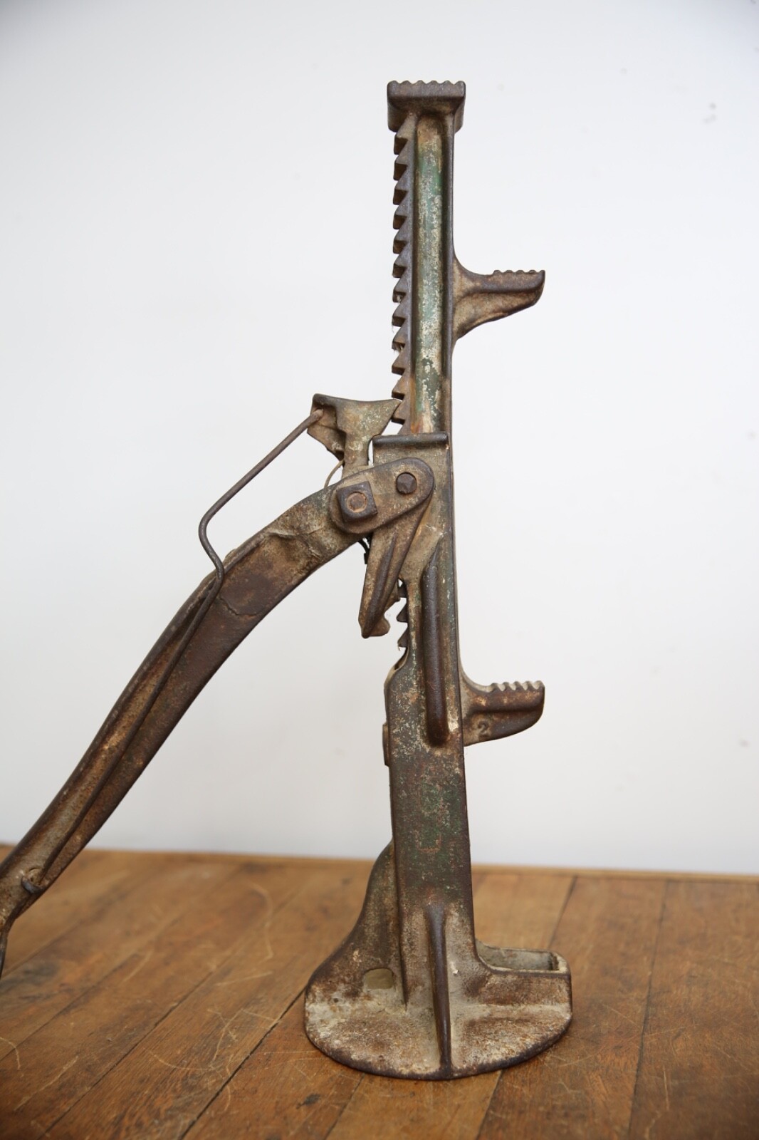 Antique railroad jack carriage buggy Tractor truck car cast iron vintage tool