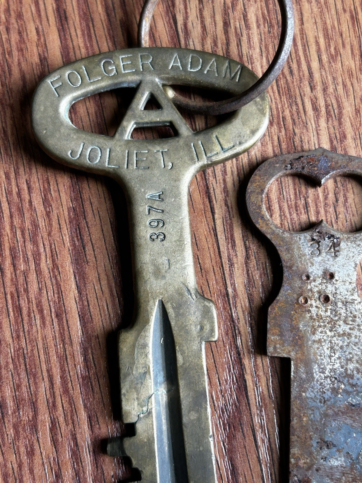 Prison Items Ohio Penitentiary Columbus 1980s/90’s Handcuffs, Shank Badge Keys ￼