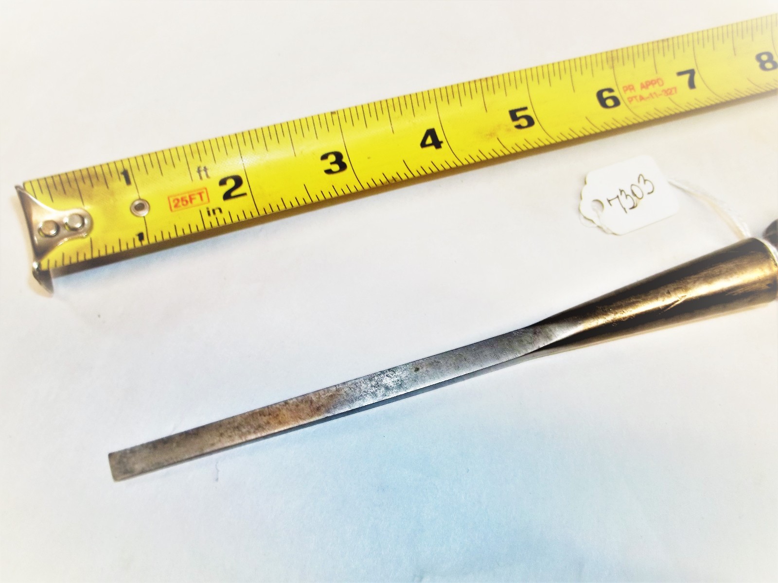 Woodworkers Chisel, Vintage TAYLOR & Co. 17/64″ Wide Blade Wood Chisel Sheffield