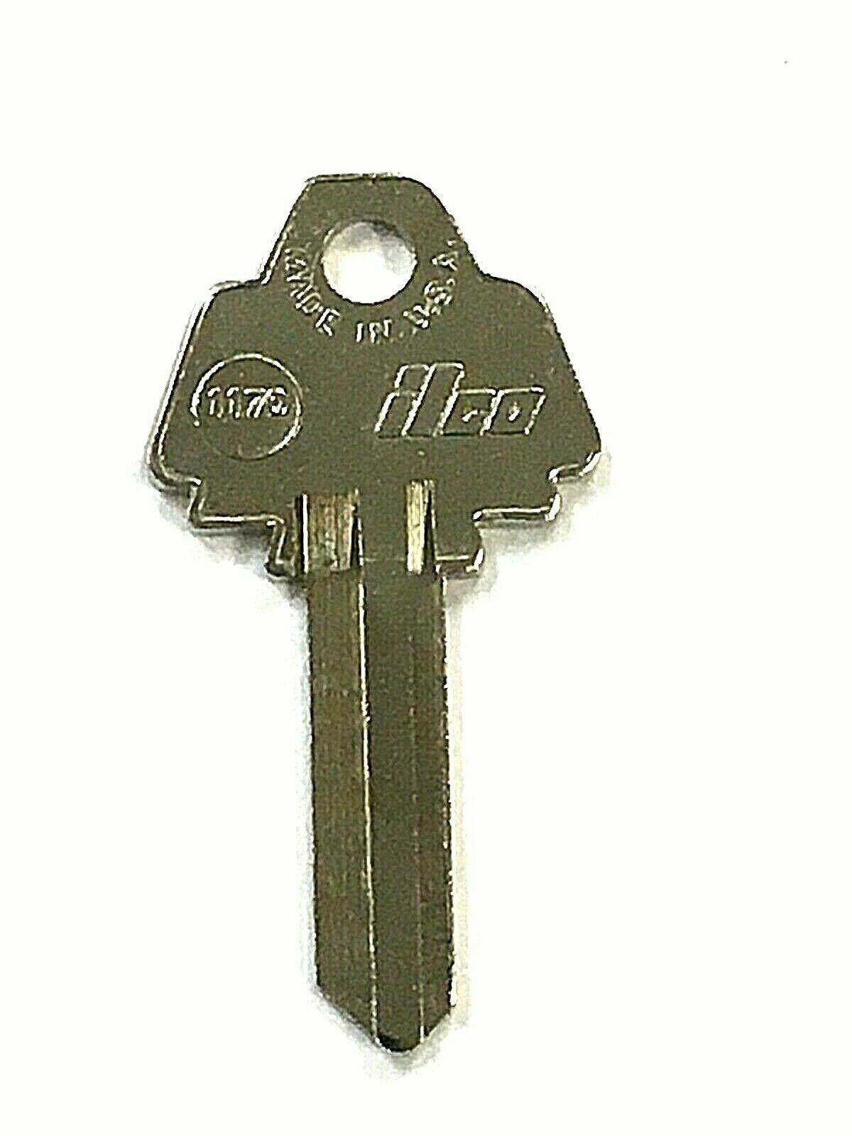 1 Hollymade Challenger Commercial Residential 1170 HO1 Key Blank