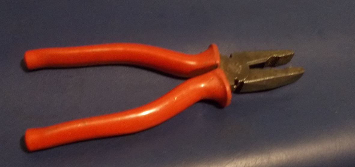 Elliot Lucas ELECT 7″ Red Insulated-PW2169-ULTRA TENSILE Pliers-Made in England