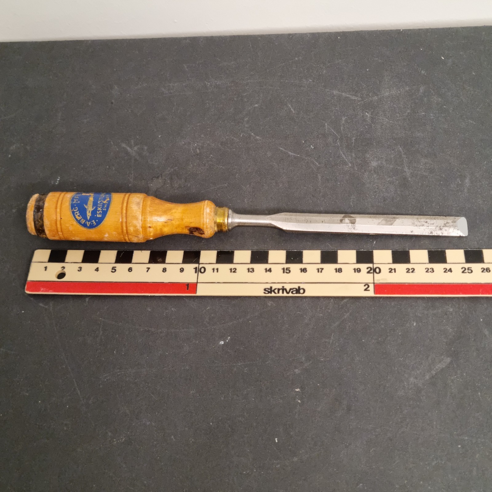 EA Berg Erik Anton Eskilstuna Sweden beveled Chisel 13mm shark brand