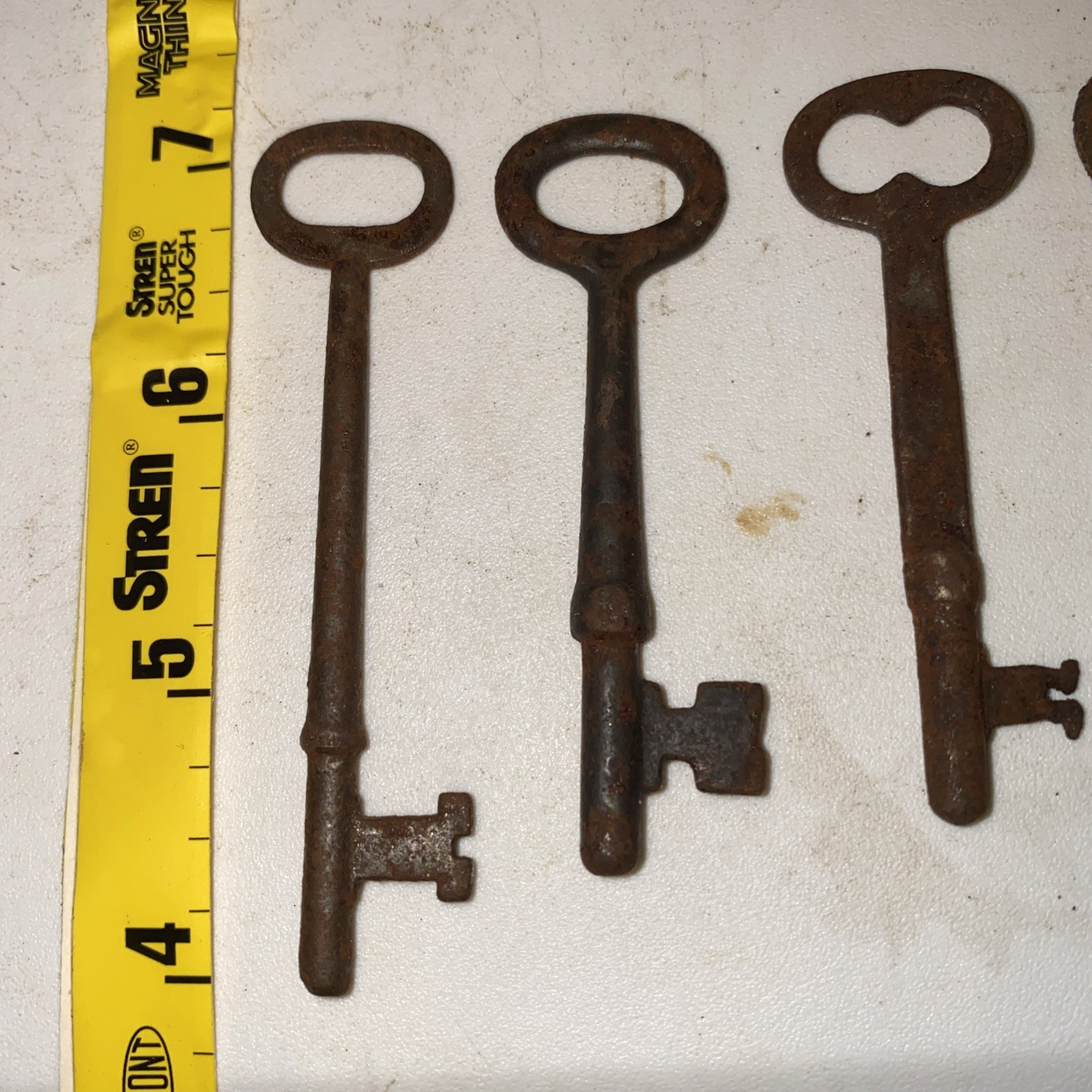 7 Antique Skeleton Keys Solid Barrel All Steel or Cast Iron Lot of 7 Vintage