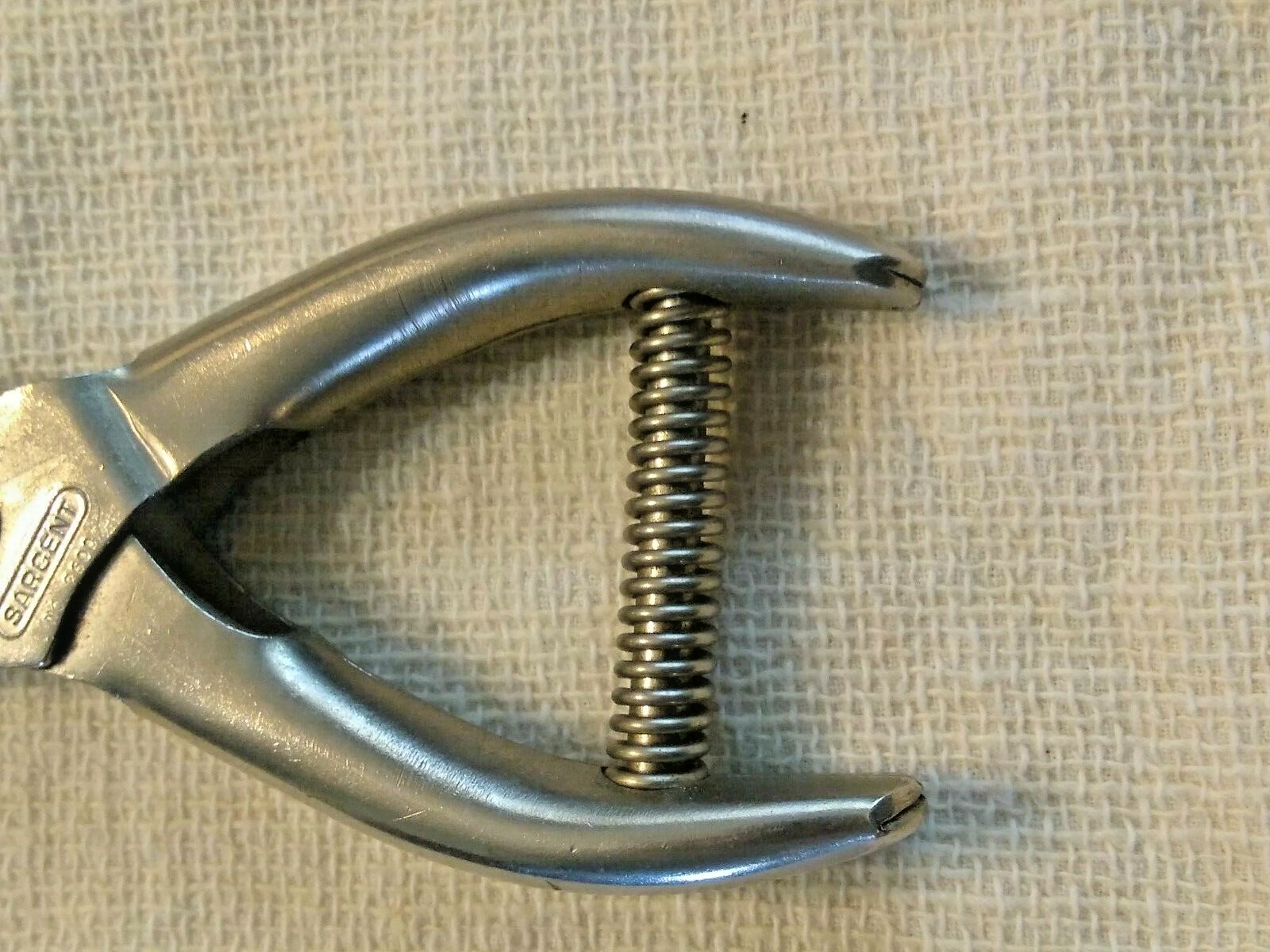 Vintage SARGENT No. 2600 Hole Punch
