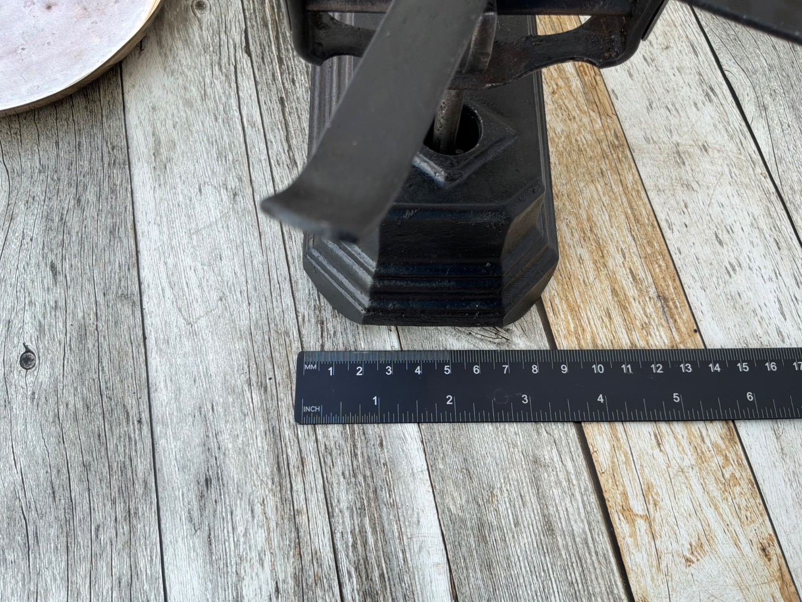 Antique Vintage French Force 2 Kilo Balance weighing Scales Cast Iron Brass