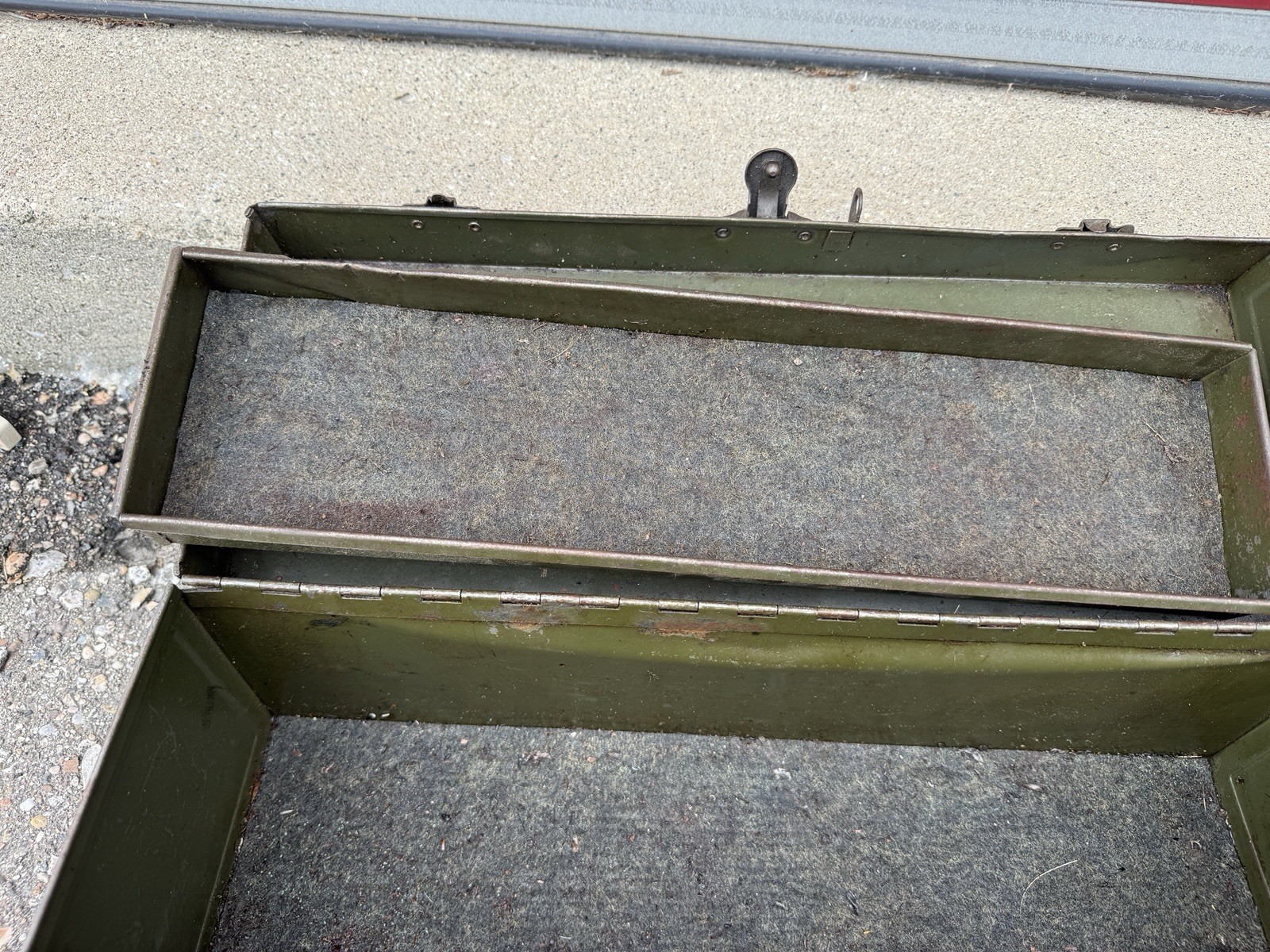 💙US WW2 Era Military Chest Steel W/Tray Button Latch Handle Parts Toolbox