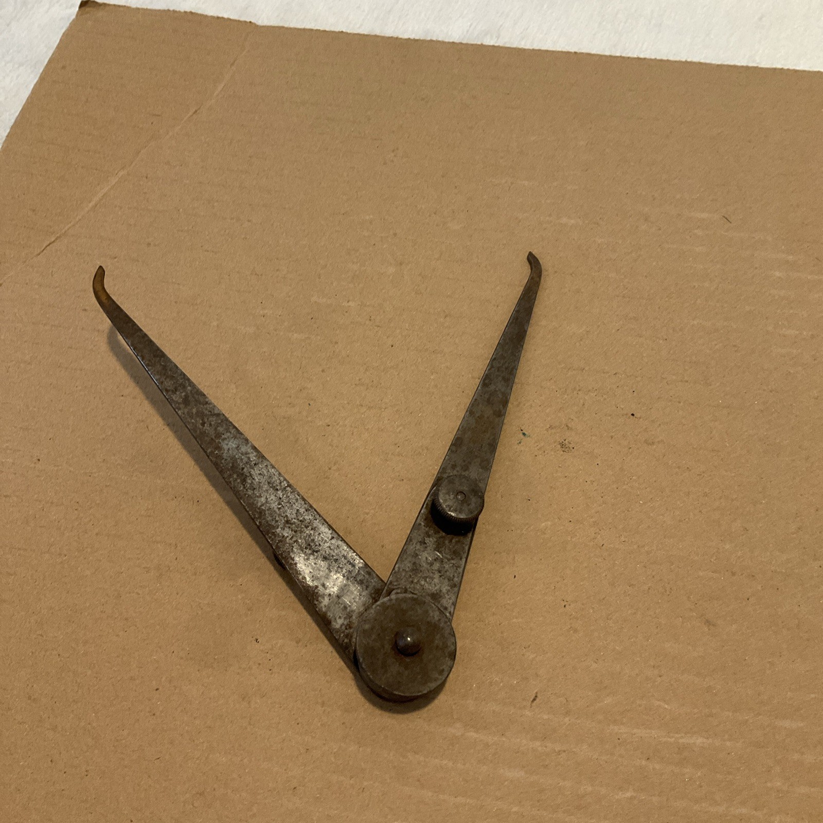 LS STARRETT 6″ LOCK JOINT OUTSIDE CALIPER MACHINIST TOOL MADE IN USA (TL324)
