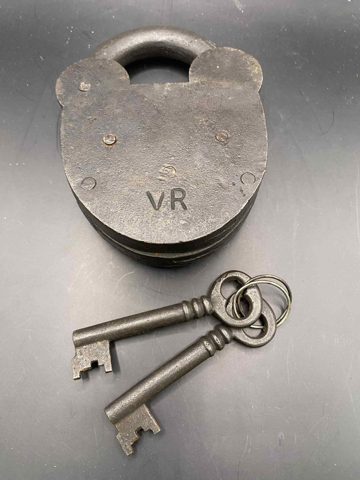 SAMUEL BAKER Handmade Iron Padlock With Brass Rotating Plate Keys Safety Lock