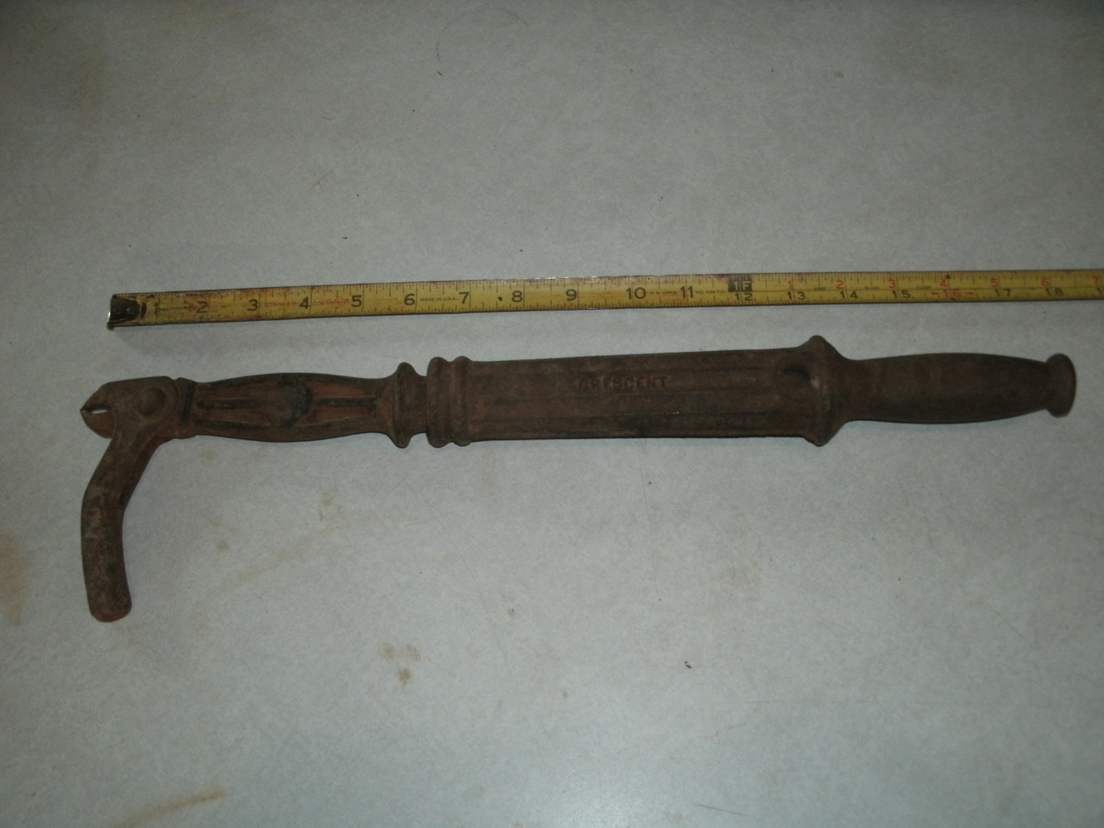 VINTAGE CRESCENT #56-SUREGRIP 19″ NAIL PULLER USA LEVERAGE TOOL