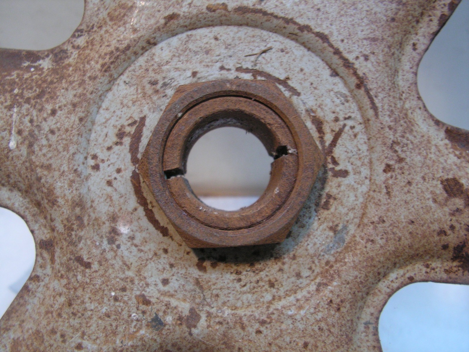 Vintage Steel Grooved Pulley Wheel 12″ 6-Spoke, Adjustable for 1″ Shaft w/Keyway