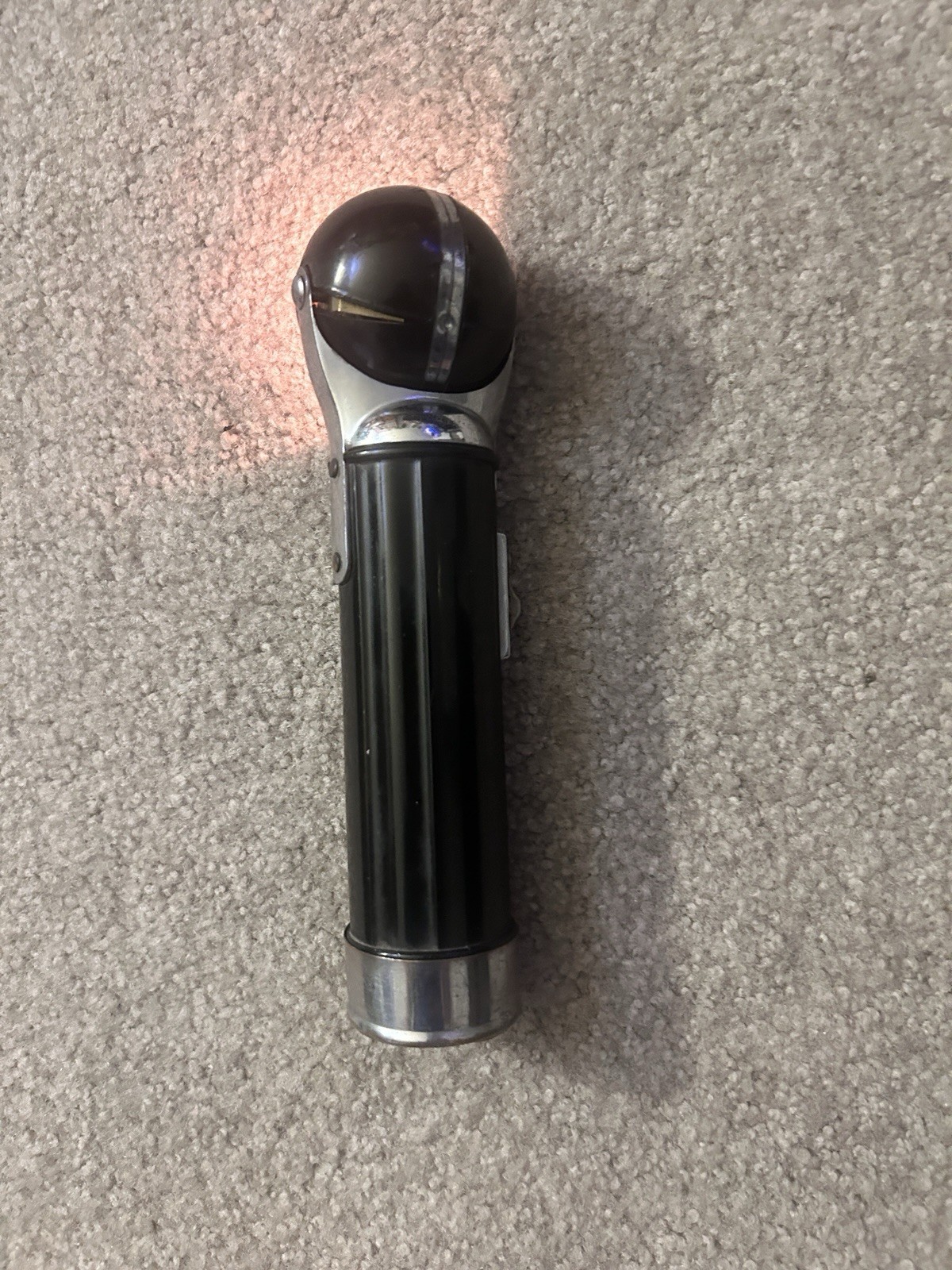 Vintage USA Lite Torch Swivel Head Tin/Hard Plastic Moveable Flashlight Works 8”