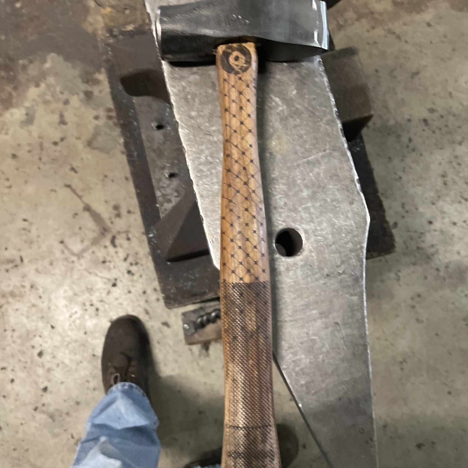 Hand Crafted Blacksmith’s Straight Peen Engraved Hammer/ 4140 Steel 2 1/2Lb