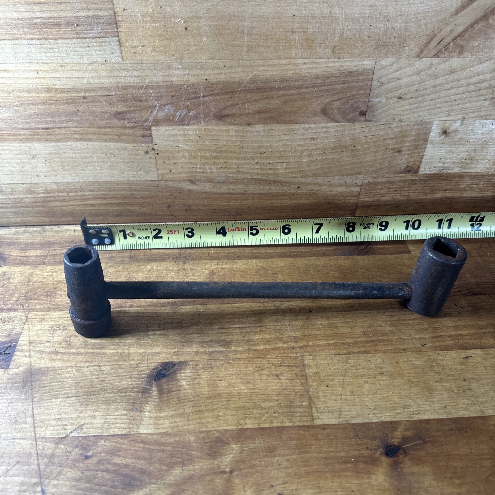 Vintage Walden Worcester 1/2″ 5/8″ Triple Socket Tomahawk Wrench 1620-2 USA