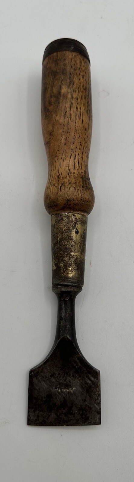 Vintage Erik Anton Berg Eskilstuna Sweden beveled chisel shark Logo 1 1/2″ wide
