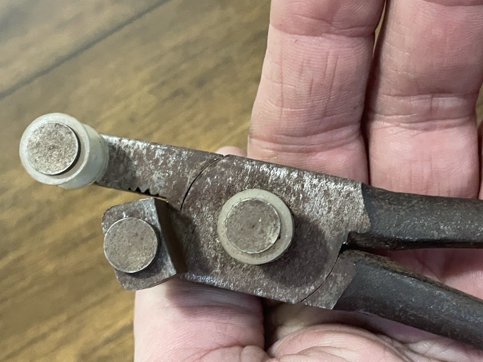 RARE VINTAGE UTICA TOOLS 1300-8 GAS BURNER PLIERS – Tube Bender? USA. HELP-READ