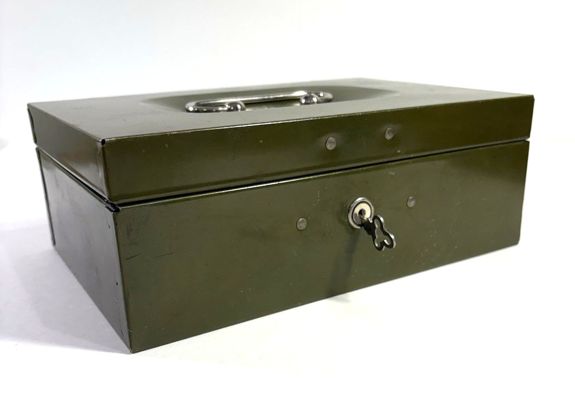 Vintage Climax Army Green Metal Cash Tool Keepsake Box Handle & Key Grandpa Core