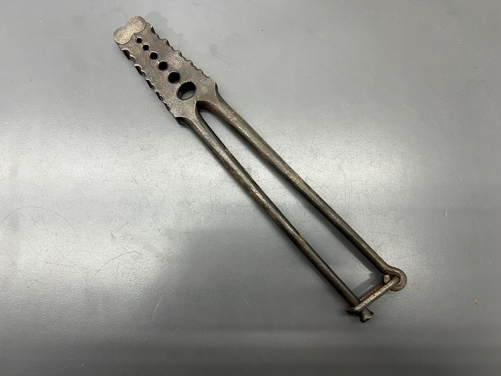 (o) RARE VINTAGE M KLEIN SONS 132-12 REVERSIBLE LINESMAN CRIMPING SPLICING TOOL