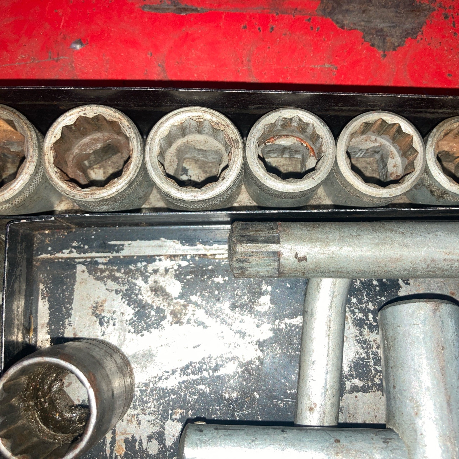 Vintage Keystone Hand-Crank Socket Set No. 830-C in Red Metal Case 29 NICE!
