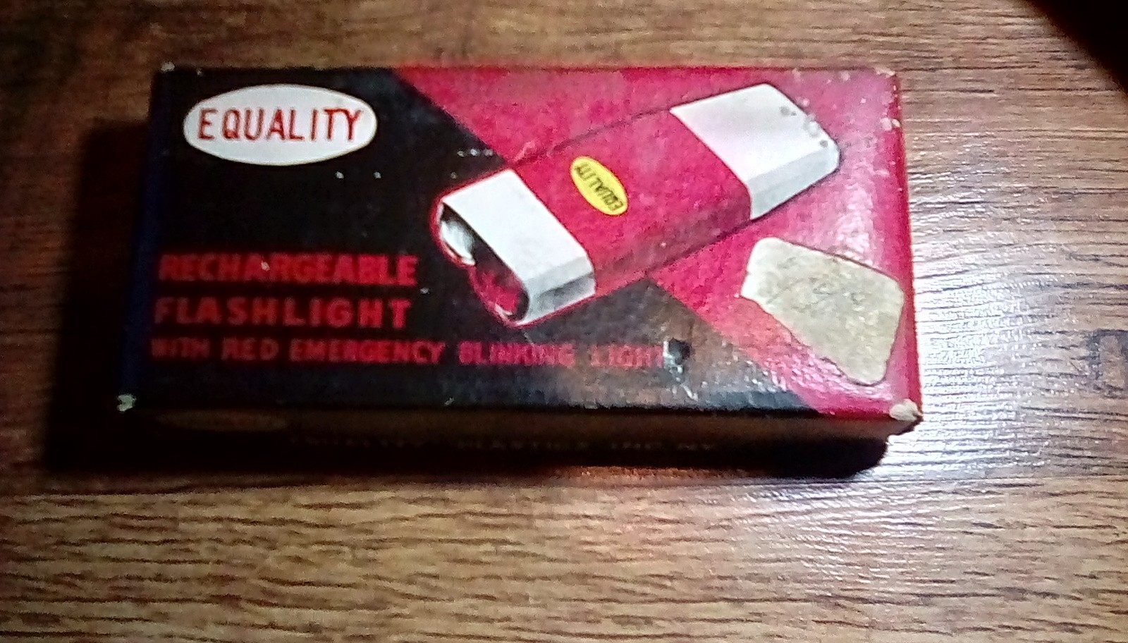 VINTAGE FLASH LIGHT EQUALITY PLASTICS, INC. N.Y. RECHARGEABLE WITH BOX-UNTESTED