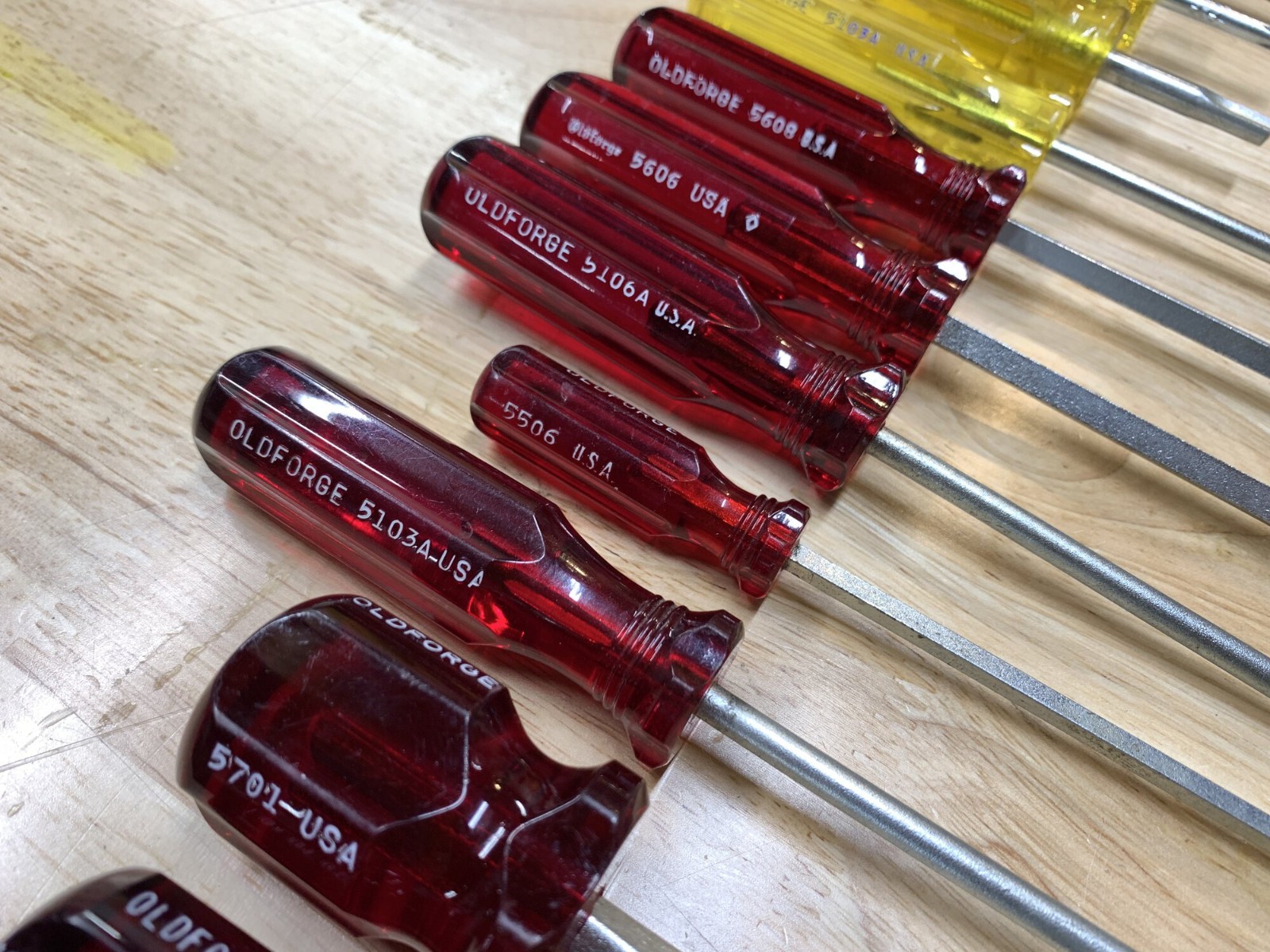 Lot of 15 Old Forge Screwdrivers Vintage USA Oldforge Red Yellow Flat Clutch Hd