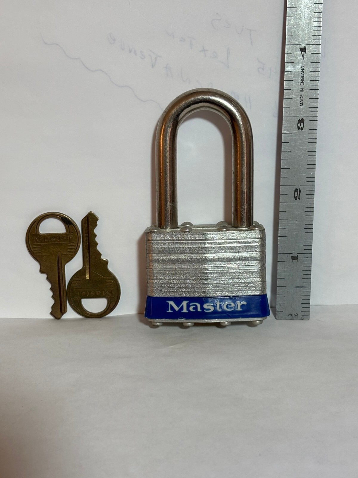 Master Lock Padlock 1-3/4″ Shackle New NOS Keyed Alike.
