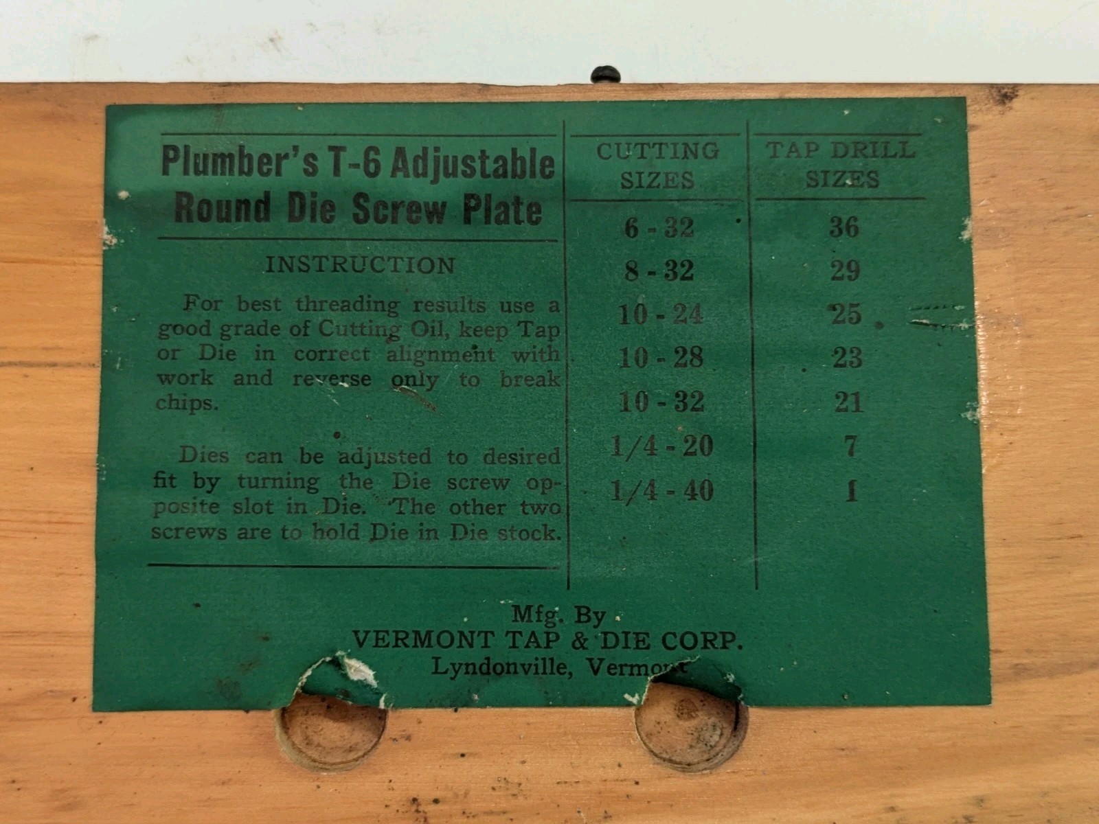 vintage Vermont Plumbers T-6 Tap And Die Corp Adjustable Round Die Screw Plates