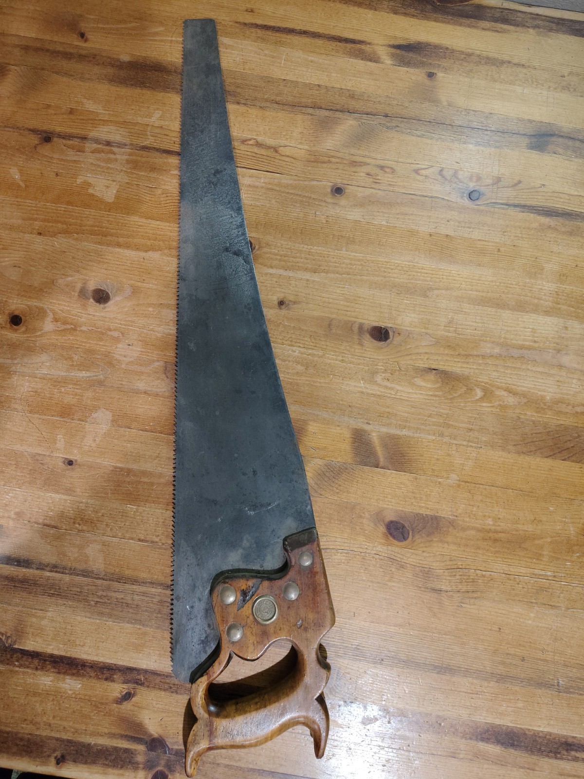 RARE ANTIQUE DISSTON Hand Saw 26″ PHILADA Medallion