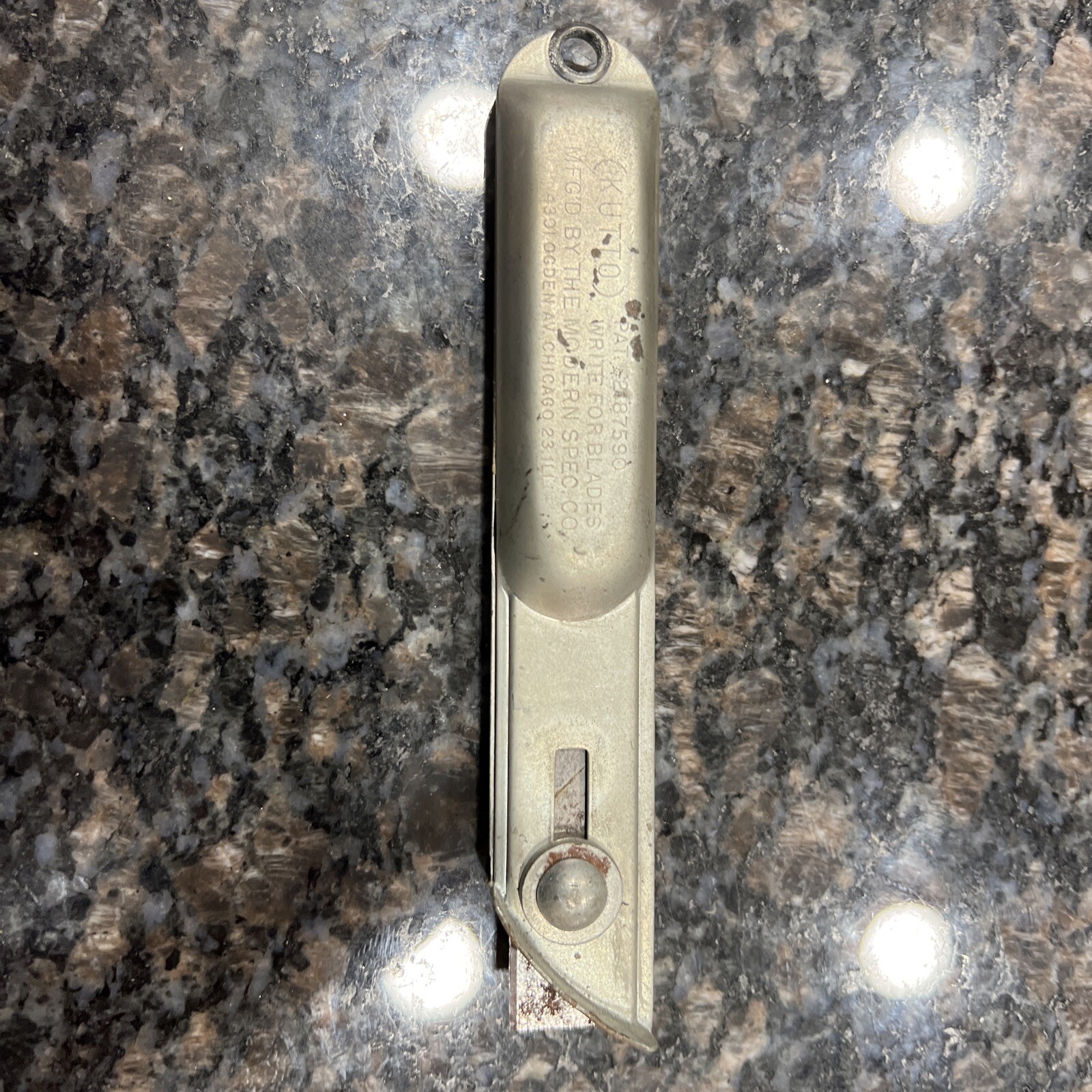 KUTTO Utility Knife, Mfg. By The Modern Spec. Co.