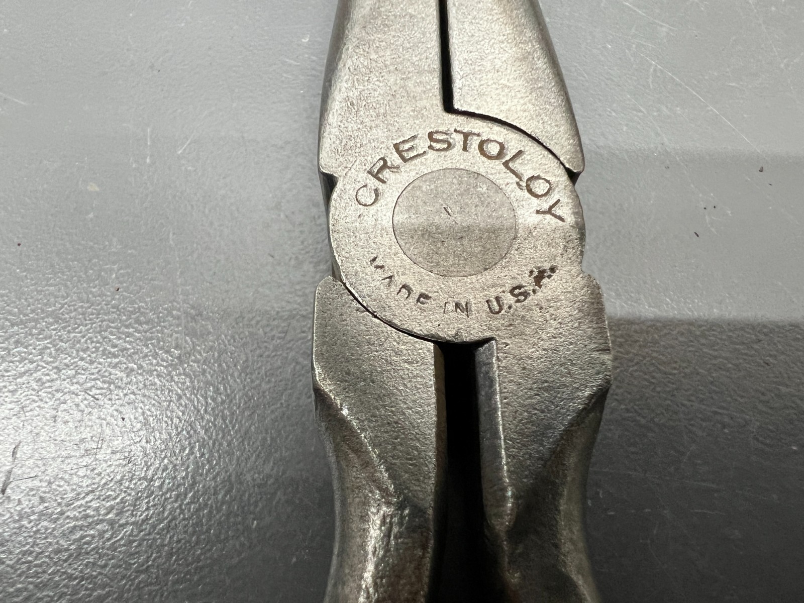 (J) VINTAGE CRESCENT TOOLS CRESTOLOY 1033-7 7″ 178MM NEEDLE NOSE PLIERS VGC USA