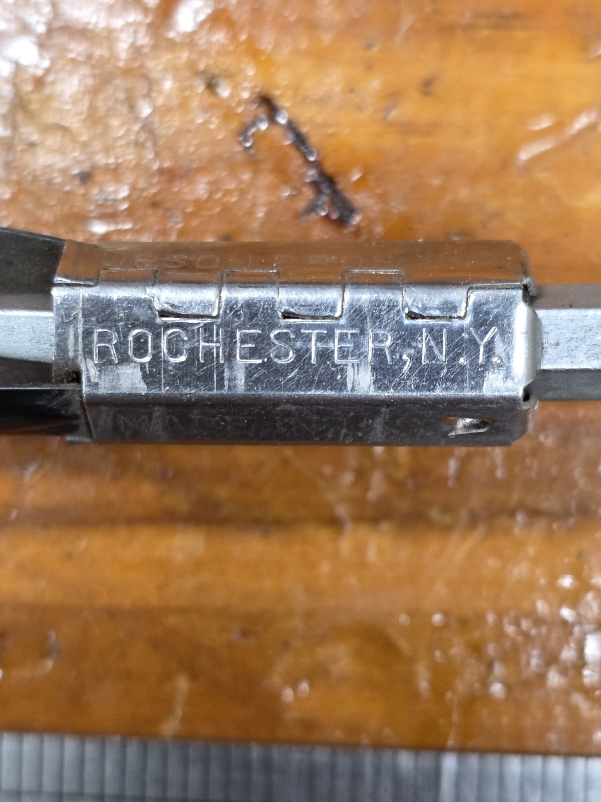 Vintage Hold-E-Zee Spring Action Upson Bros Inc TS-4 Screwdriver