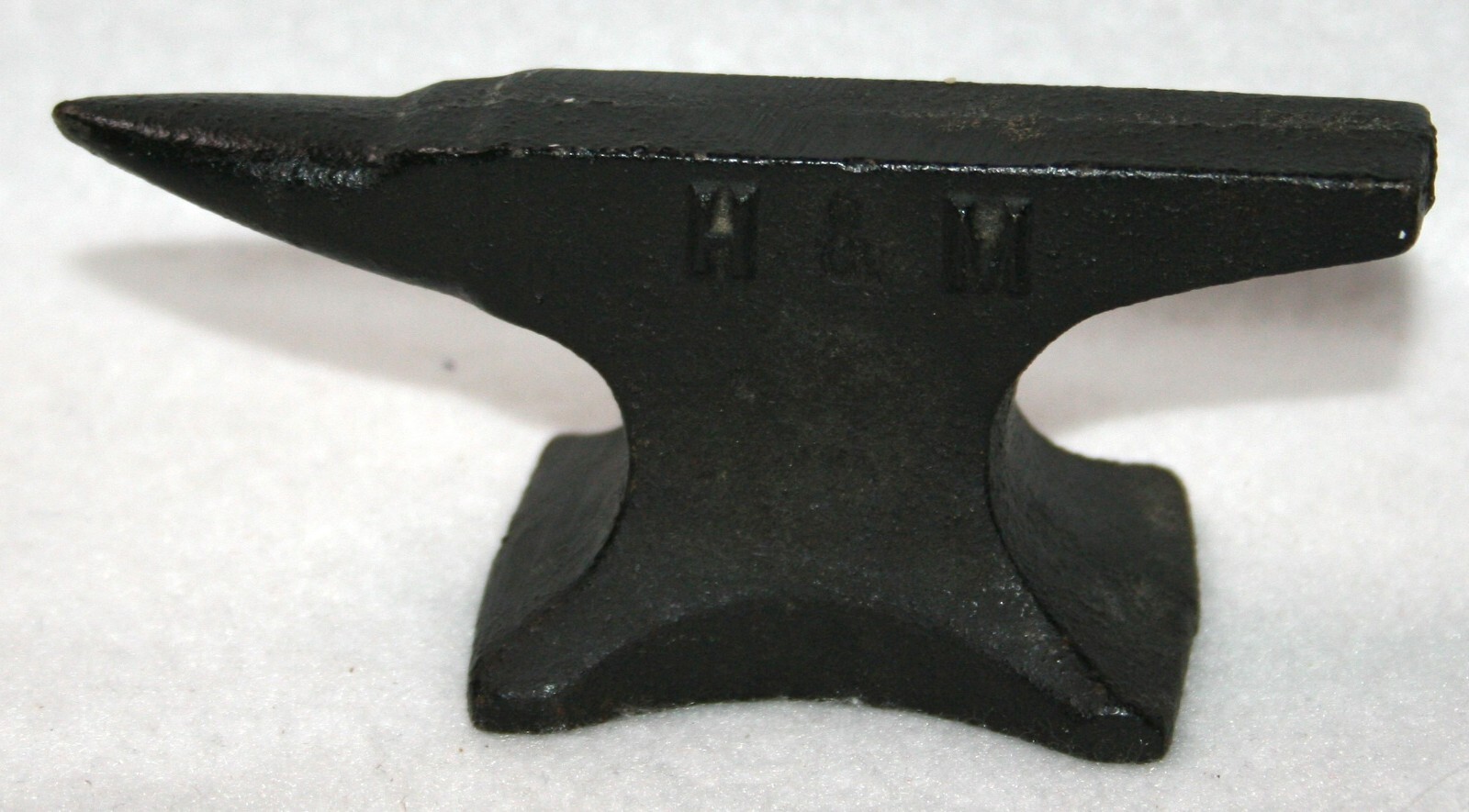 Vintage H & M Since 1959 Mini Advertising Cast Iron Blacksmith Anvil 12 oz