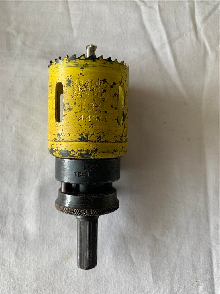 Sarrett Vintage Hole Saw Bits: 7/8″-1-1/8″-1-3/8″-1-3/4″-2″ & a new in box 7/8″