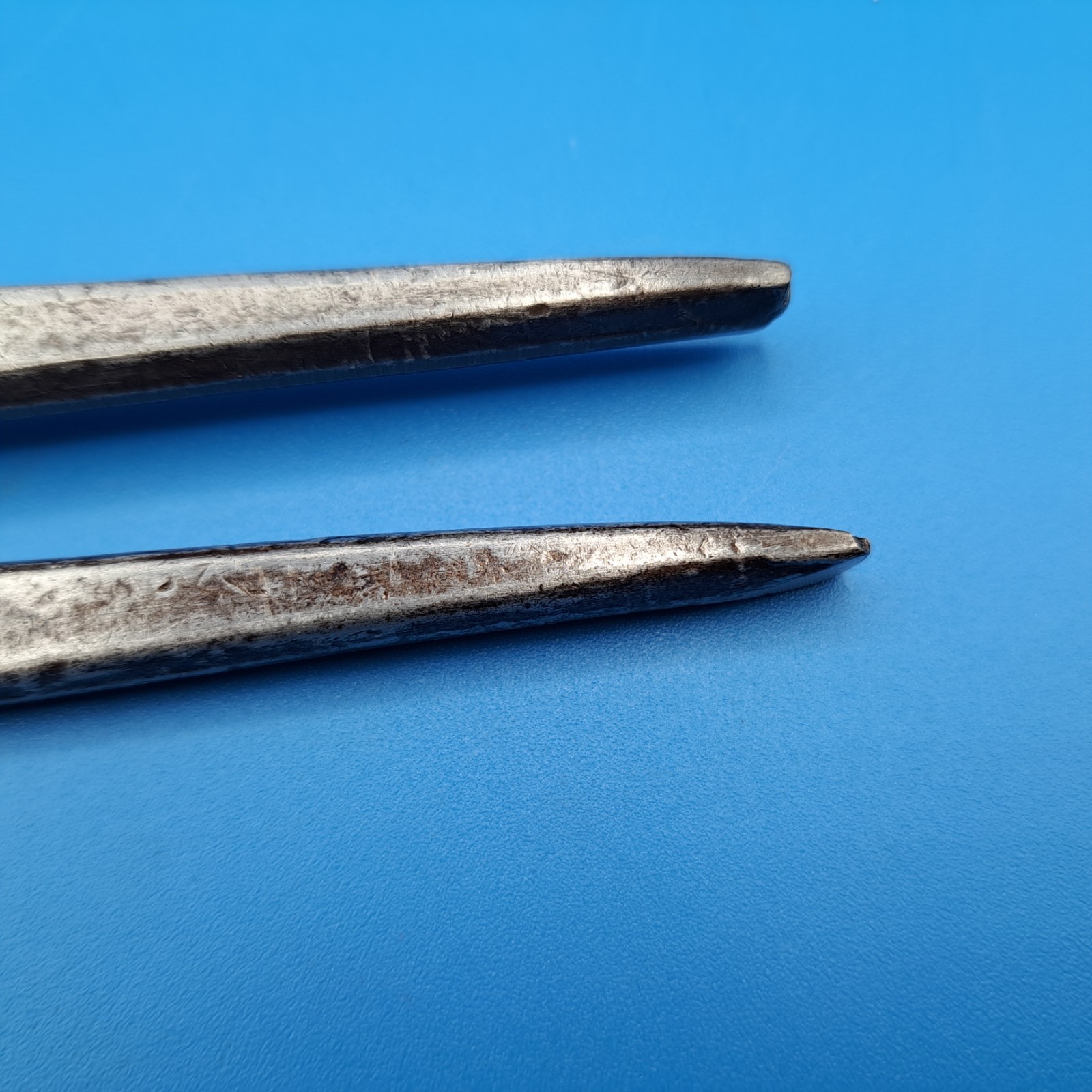 Vintage Mechanics Tool Co 8″ Nippers w Screwdriver Point, Rockford IL, USA