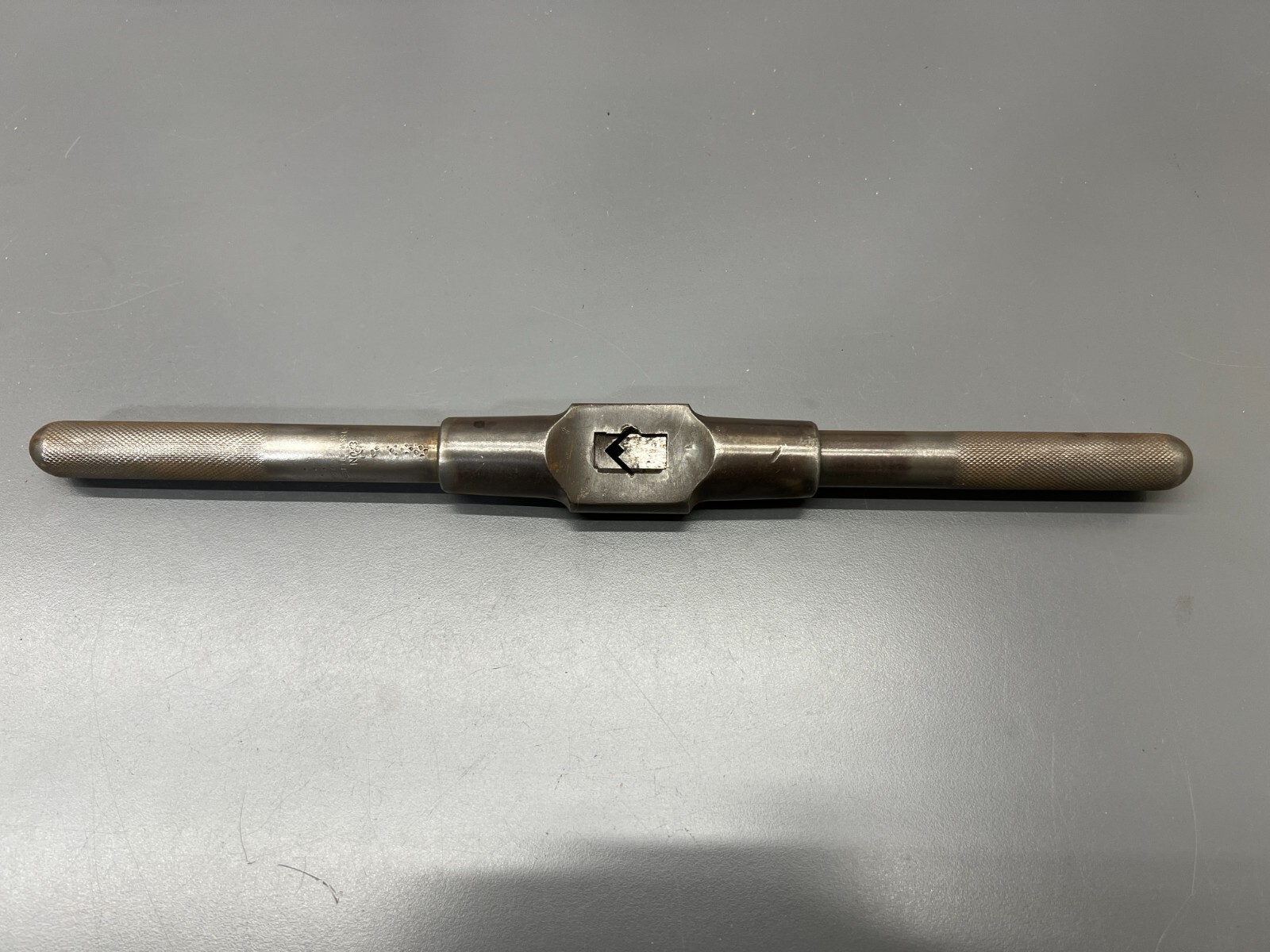 (a) VINTAGE THREADWELL GREENFIELD NO. 3 – 15″ HD TAP HANDLE WRENCH – VGC – USA