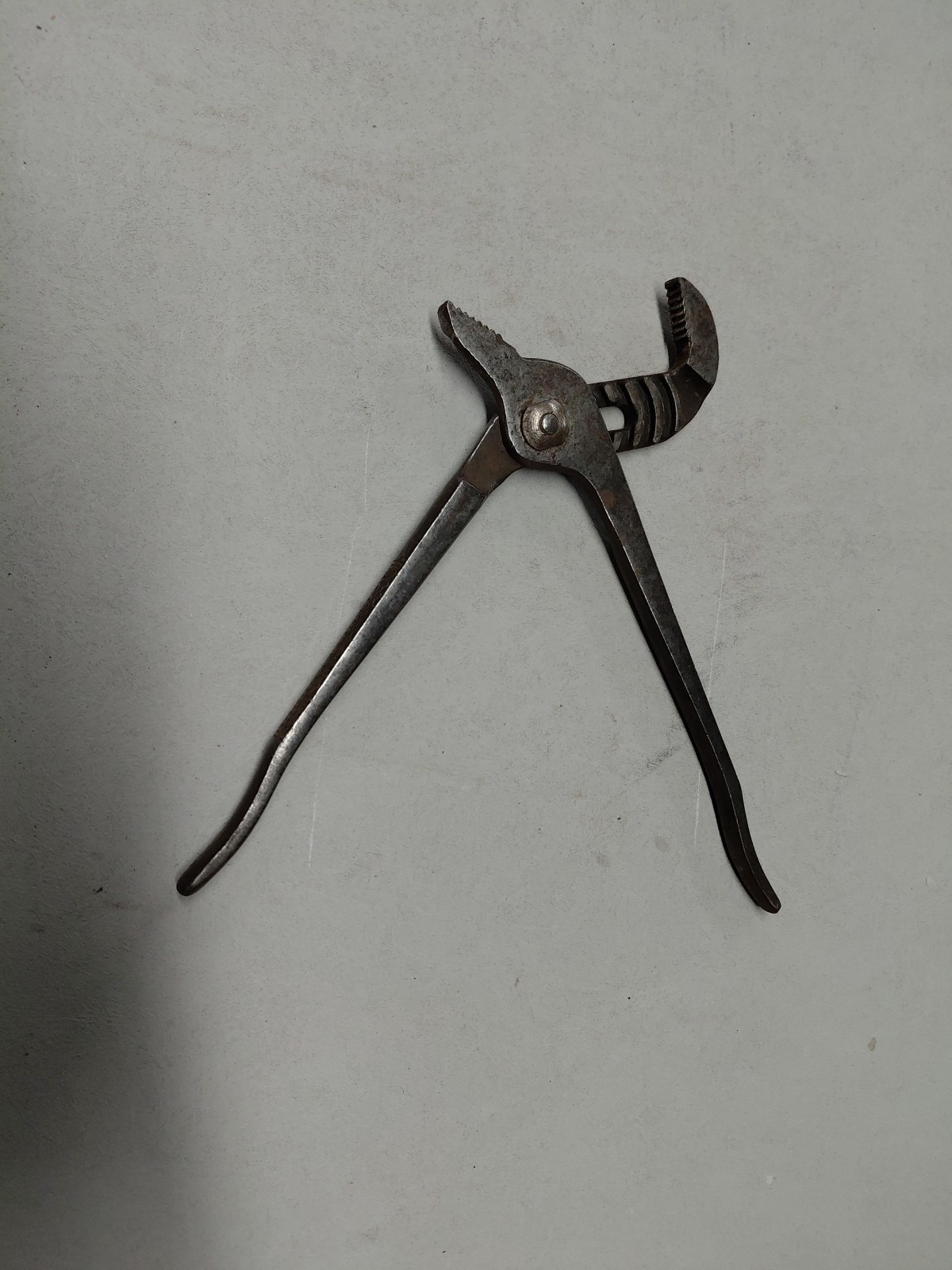 Vintage Bonney Forge B-45 Made In USA Water Pump Pliers. 10″