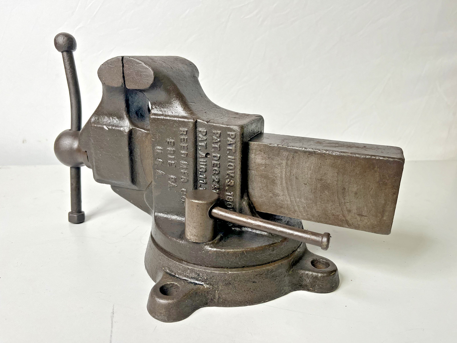 Vintage Reed 203 1/2 Bench Vise *RARE Factory Second* Off-Center Pivot Made USA