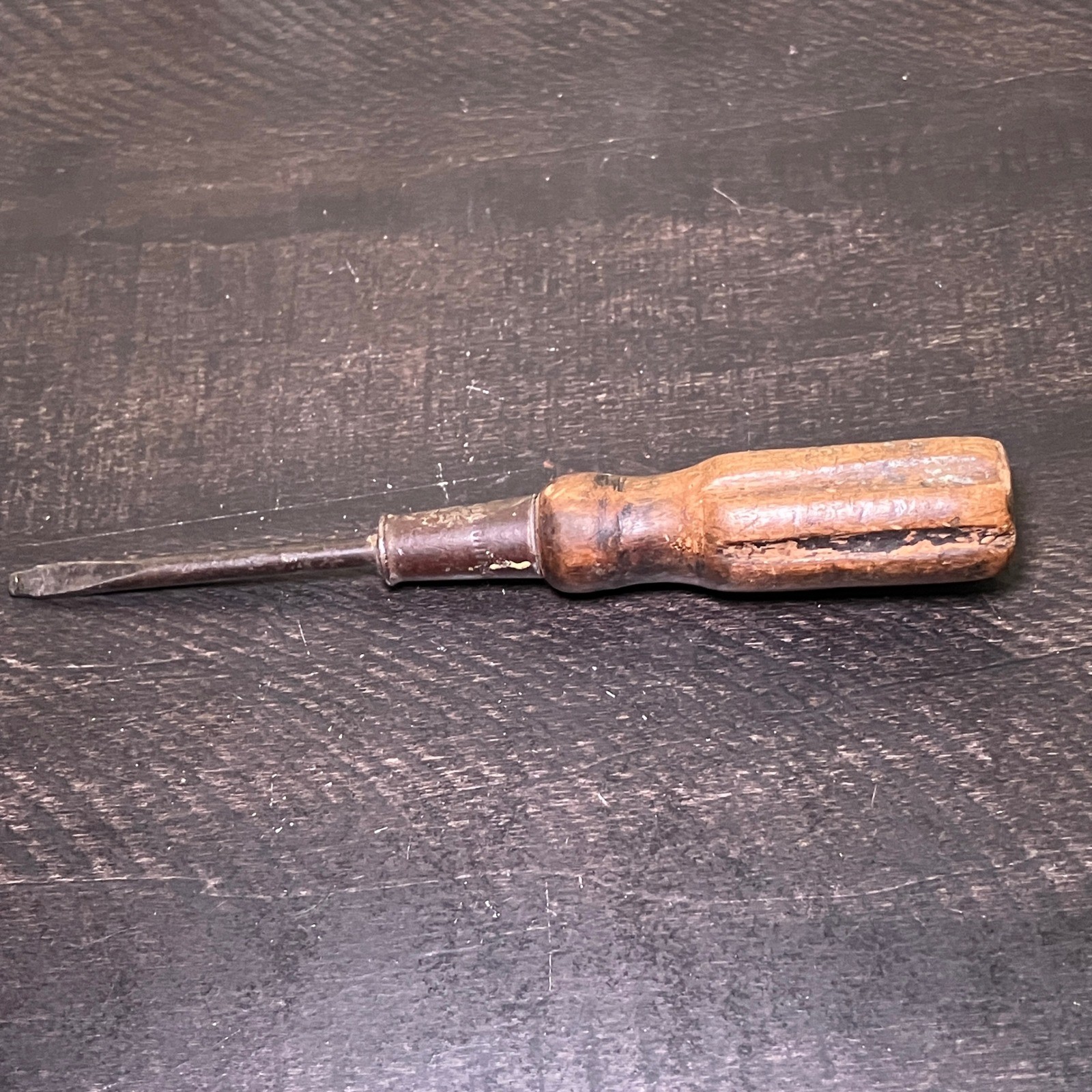 Antique Screwdriver Set 2pc Brown Fair Wood Handle Primitive Classic Flathead