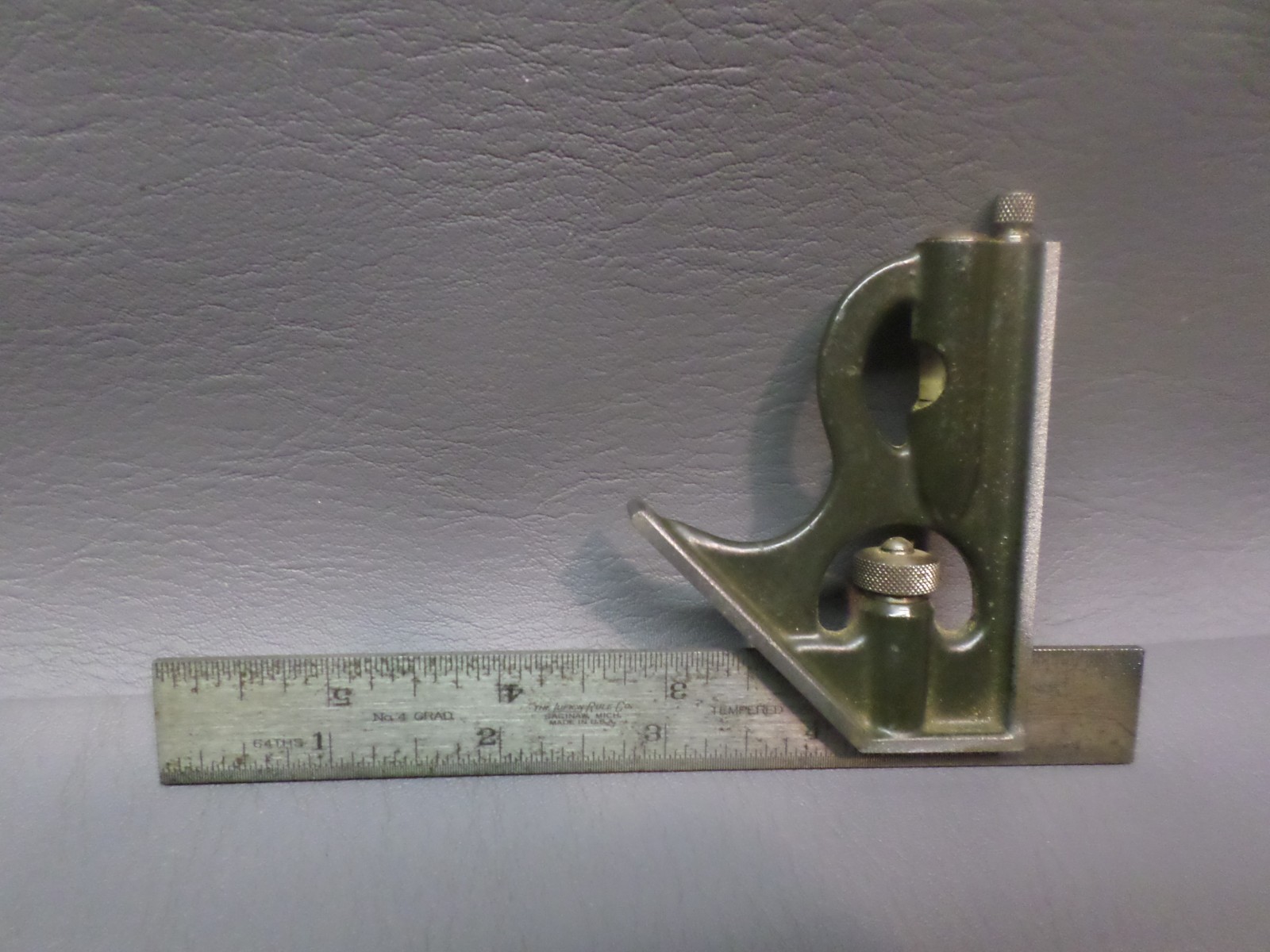 VINTAGE 6″ CIMBINATION SQUARE & LEVEL – LUFKIN RULE CO. NO. 4 GRAD – GOOD BUBBLE