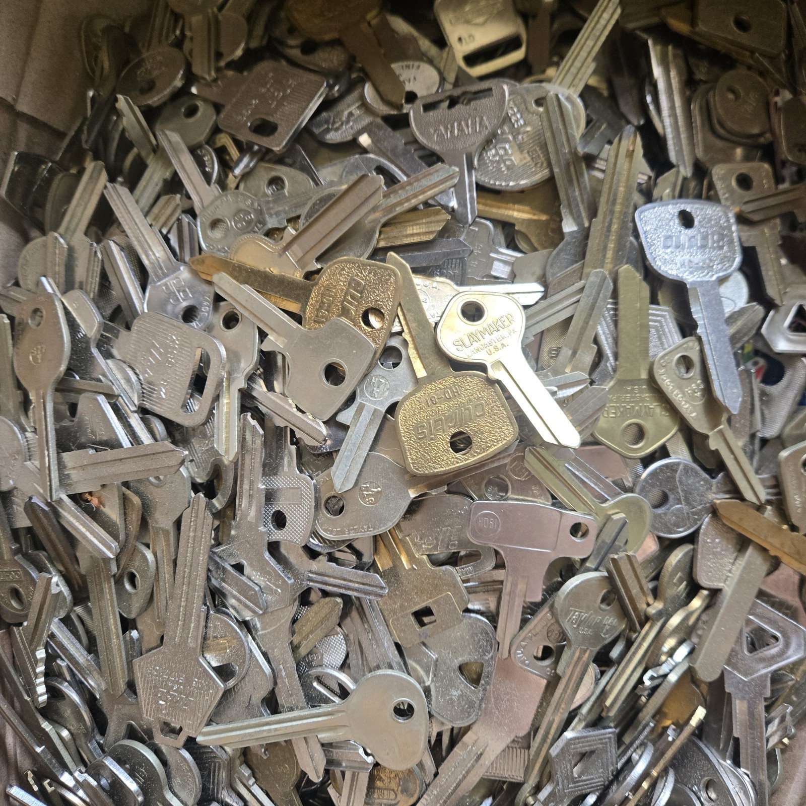 Assorted Lot of Misc Uncut Key Blanks 1 Pound House Car Etc Craft Decor Metal