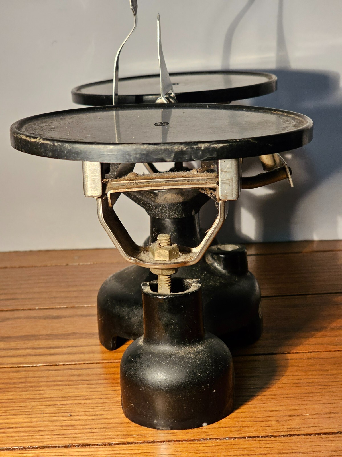 VINTAGE WELCH BALANCE SCALE 10 GRAMS WORKING
